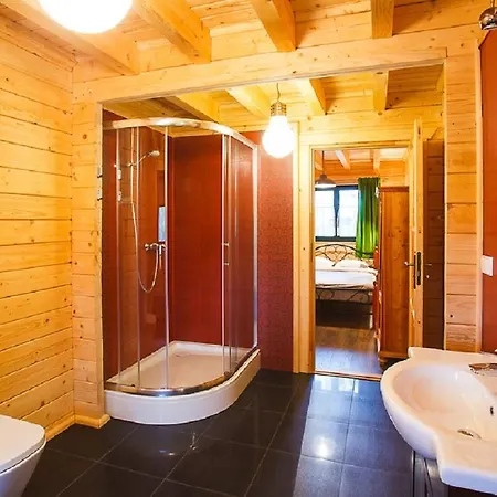 Dom Bratek 카르파츠