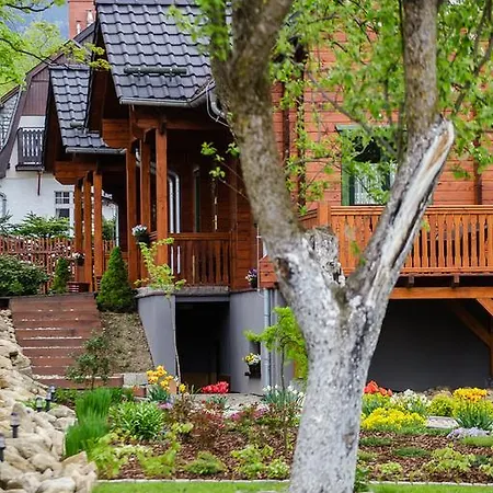 Dom Bratek 카르파츠